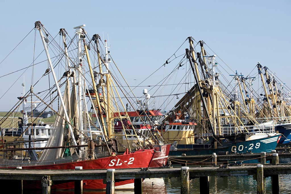 visserij industrie hdr stellendam yerseke kotter viskotter trawler visnet visnetten vloot vis vissen zierikzee